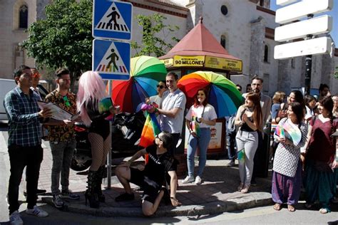 gays en alcala de henares|Conoce Gays en Alcalá de Henares gratis para amistad o singles.